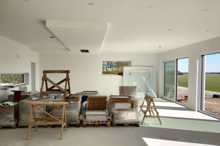 interior-house-with-big-room-renovation-works (Custom)-min